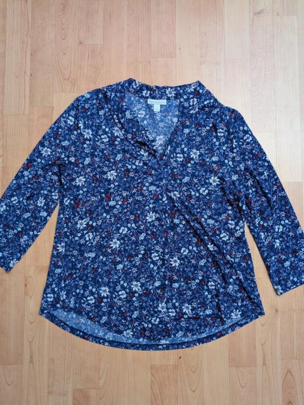 Women's Charter Club floral blouse size medium